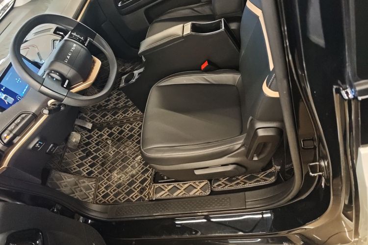 宝骏KiWi EV 2021款 设计师 磷酸铁锂局部细节19