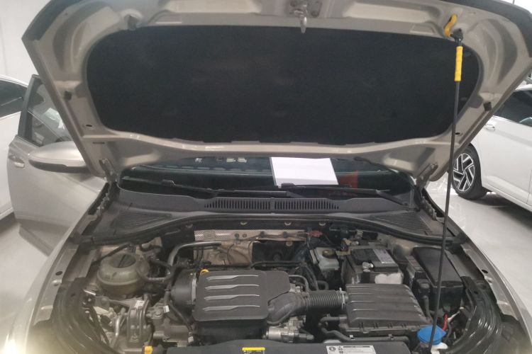 大众 朗逸 2018款 1.5L 自动舒适版 国V机舱底盘24