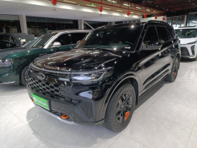 福特 探险者 2023款 EcoBoost 285 昆仑巅峰版 7座