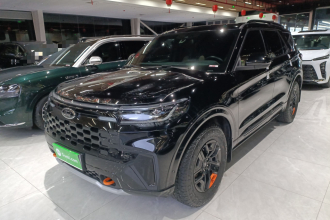 福特 探险者 2023款 EcoBoost 285 昆仑巅峰版 7座