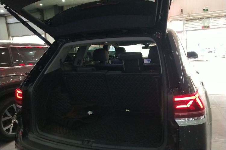 大众 途昂 2021款 380TSI 四驱尊崇豪华版局部细节23