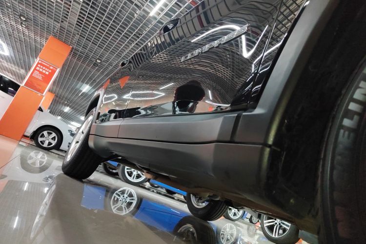 Jeep 指南者 2020款 220T 自动精英版局部细节9001