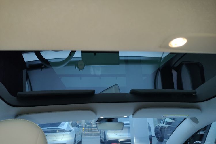 特斯拉 Model 3 2021款 标准续航后驱升级版中控内饰22