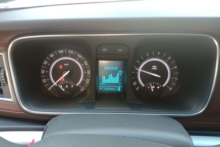 别克GL8 2018款 28T 豪华型 国VI中控内饰14