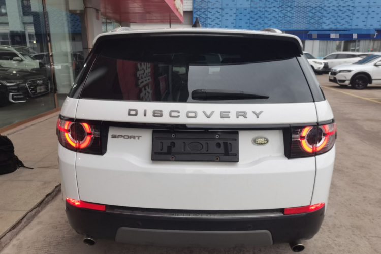 路虎 发现神行 2018款 240PS SE版车身外观6