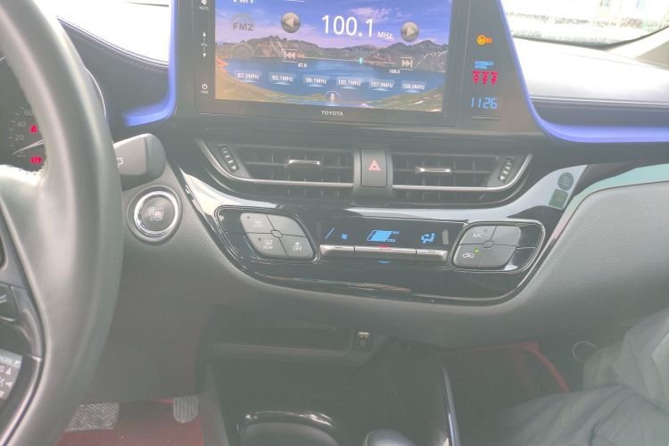 丰田 奕泽IZOA 2018款 2.0L 奕驰版 国VI中控内饰16