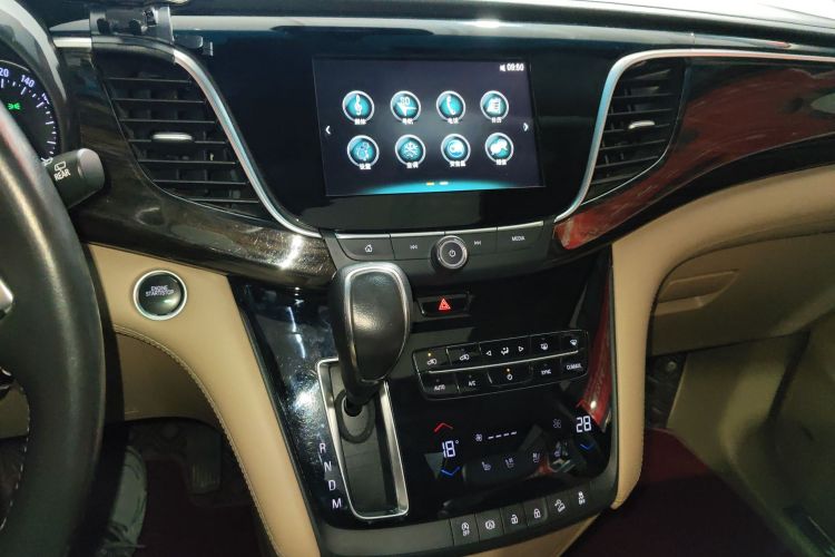 别克GL8 2018款 ES 28T 旗舰型 国VI中控内饰16