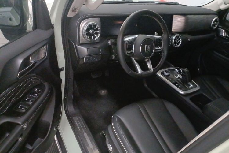 坦克300 2024款 2.0T 穿越者中控内饰20