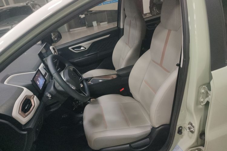 思皓 2022款 花仙子款 向日葵中控内饰19