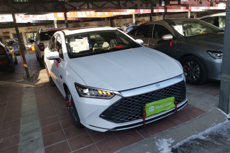 比亚迪 秦PLUS 2023款 冠军版 DM-i 120KM领先型车身外观3