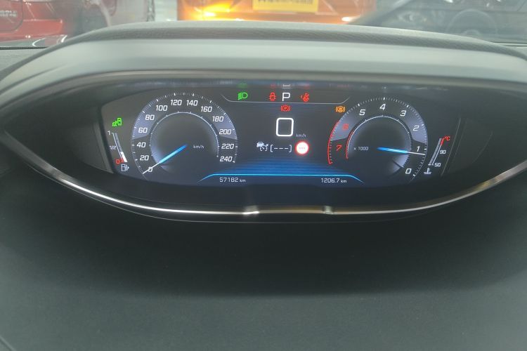 标致5008 2021款 400THP 7座豪华版局部细节14