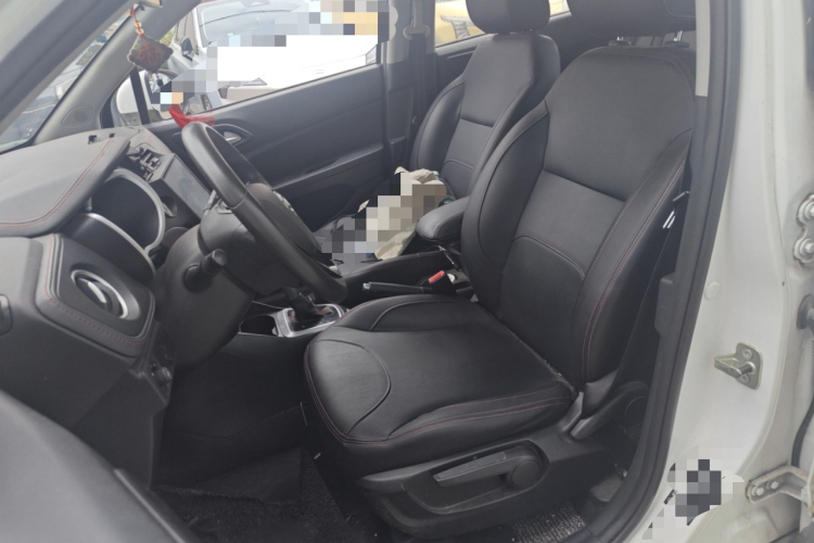 中华V3 2016款 1.5L 自动舒适型局部细节19