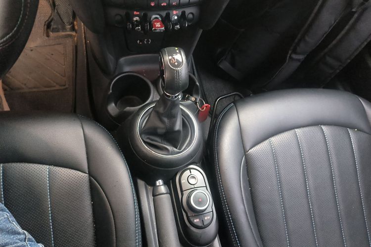 MINI 2016款 1.2T ONE 先锋派中控内饰18