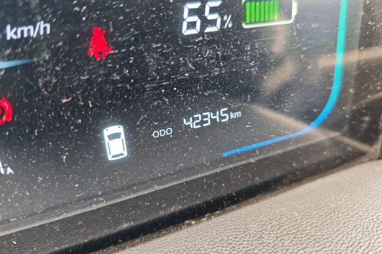 长安启源 长安Lumin 2023款 301km 蜜沁款中控内饰15