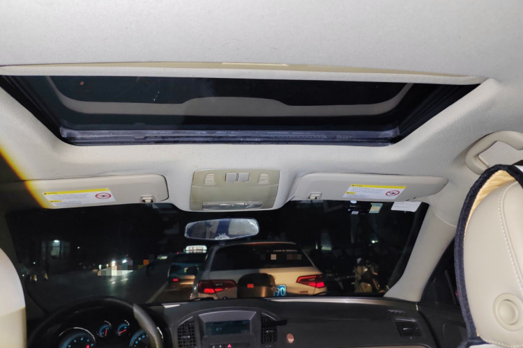 别克 君威 2012款 2.0L 舒适版局部细节22