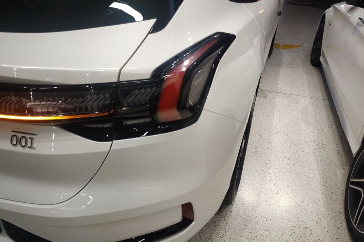 极氪001 2023款 WE版 100kWh车身外观6006