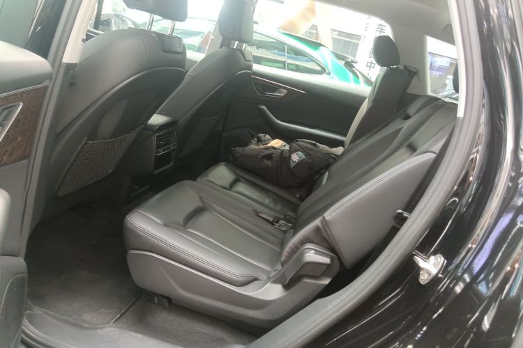 奥迪Q7 2022款 55 TFSI quattro S line运动型中控内饰21