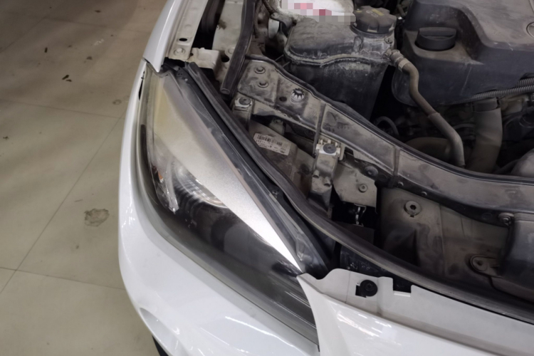 宝马X1 2015款 sDrive18i 时尚晋级版局部细节9006