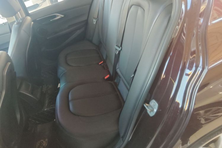 宝马1系 2018款 118i 时尚型中控内饰21