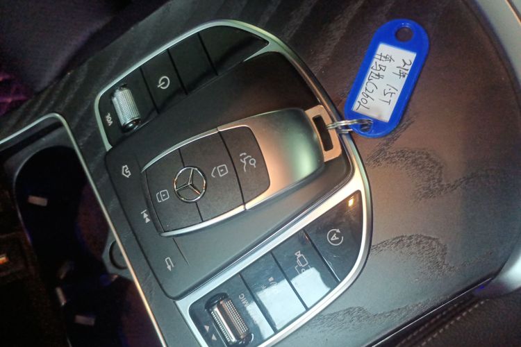 奔驰C级 2021款 C 260 L 运动版中控内饰7001