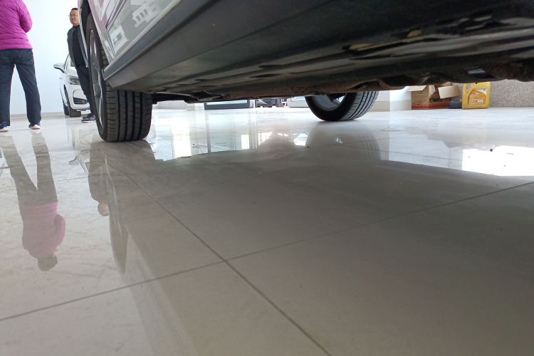 奔驰GLK级 2013款 GLK 300 4MATIC 动感天窗型局部细节9002