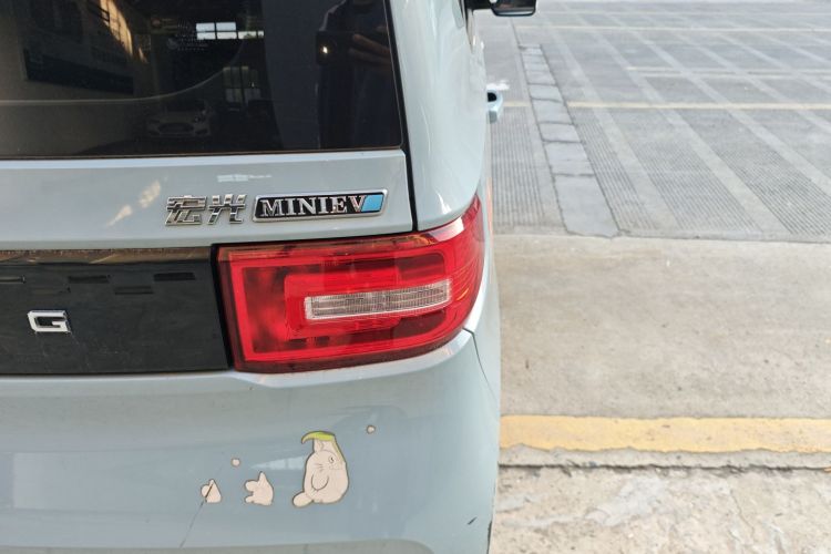 五菱汽车 宏光MINIEV 2020款 悦享款 磷酸铁锂车身外观9