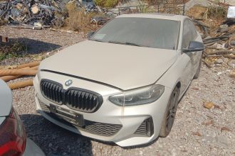 宝马1系 2021款 改款 125i M运动曜夜版