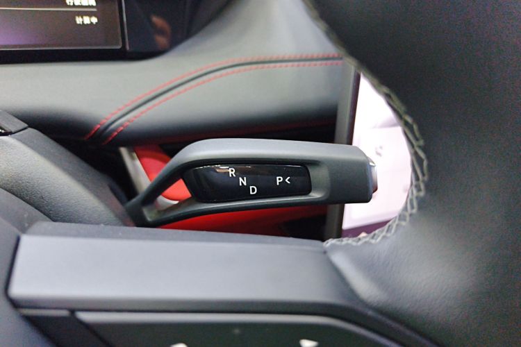 小米汽车 小米SU7 2024款 四驱超长续航高阶智驾Max版中控内饰18