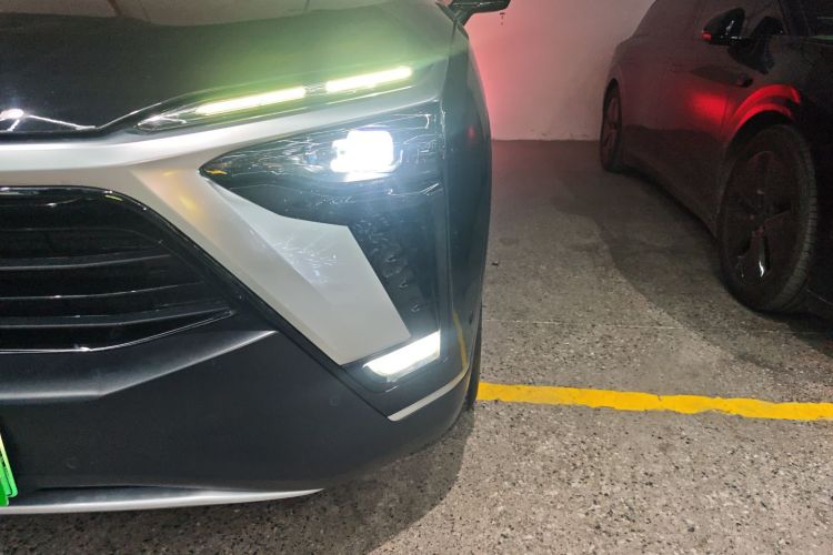 蔚来ES8 2020款 580KM 七座版局部细节36