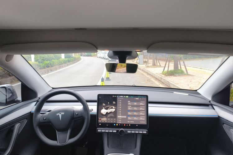 特斯拉 Model Y 2024款 长续航全轮驱动版局部细节22