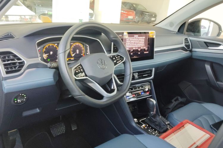 大众 途岳 2023款 300TSI 两驱月尊版中控内饰12