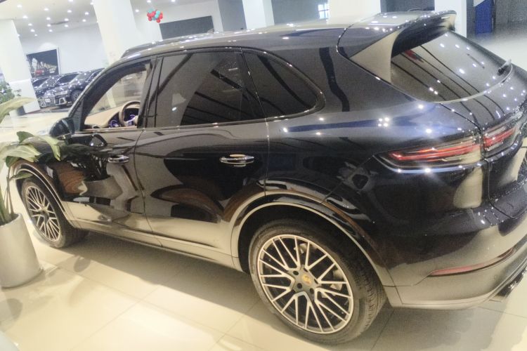 保时捷 2023款 Cayenne 3.0T车身外观4