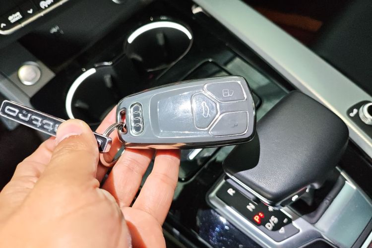 奥迪A5 2023款 Sportback 40 TFSI 时尚动感型中控内饰11