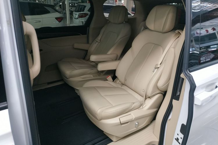 别克GL8 2022款 ES陆尊 653T 尊享型中控内饰21