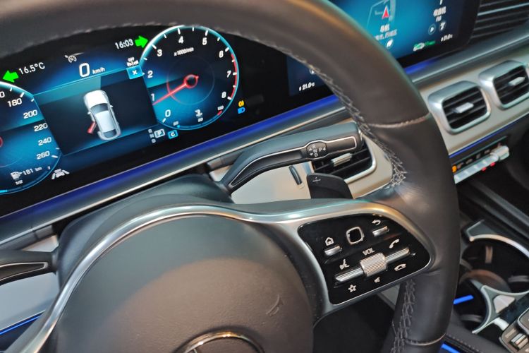 奔驰GLE 2023款 GLE 350 4MATIC 轿跑SUV 豪华型中控内饰18