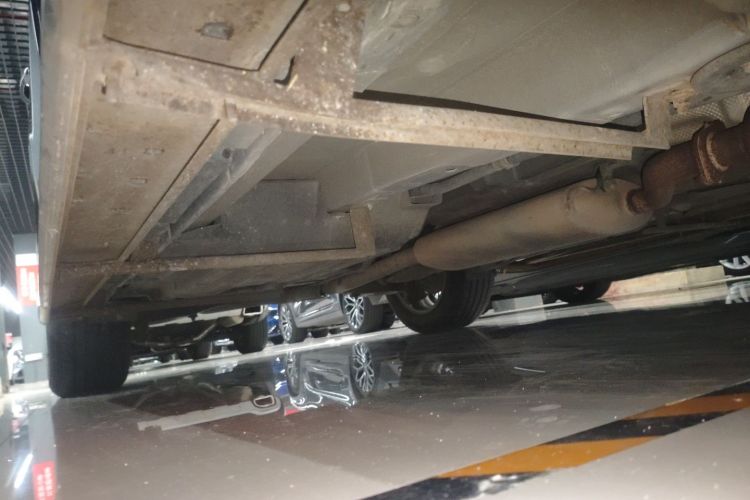 广汽传祺 传祺GS8 2017款 320T 两驱豪华智联版（七座）局部细节9001