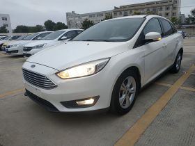 福特 福克斯 2017款 三厢 1.6L 自动舒适型智行版