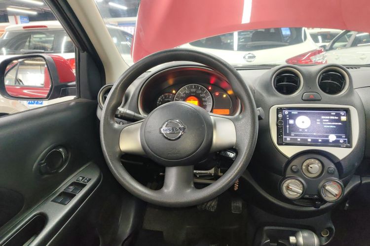 日产 玛驰 2010款 1.5L 自动易炫版中控内饰13