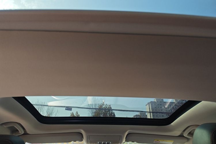 捷豹XEL 2018款 2.0T 250PS 尊享版中控内饰22