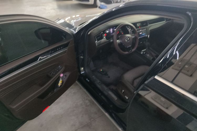 大众 辉昂 2021款 380TSI 豪华版中控内饰20