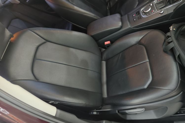 奥迪A3 2016款 Limousine 35 TFSI 领英型局部细节41