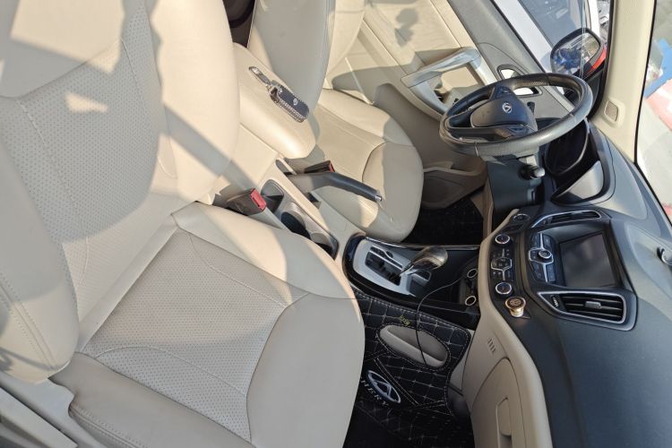 奇瑞 瑞虎5 2014款 2.0L CVT家尊版局部细节41