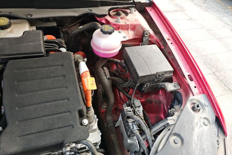 比亚迪 秦PLUS 2023款 冠军版 DM-i 55KM领先型局部细节9007