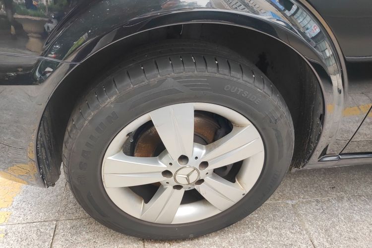 奔驰 唯雅诺 2013款 3.0L 舒适版车身外观6007