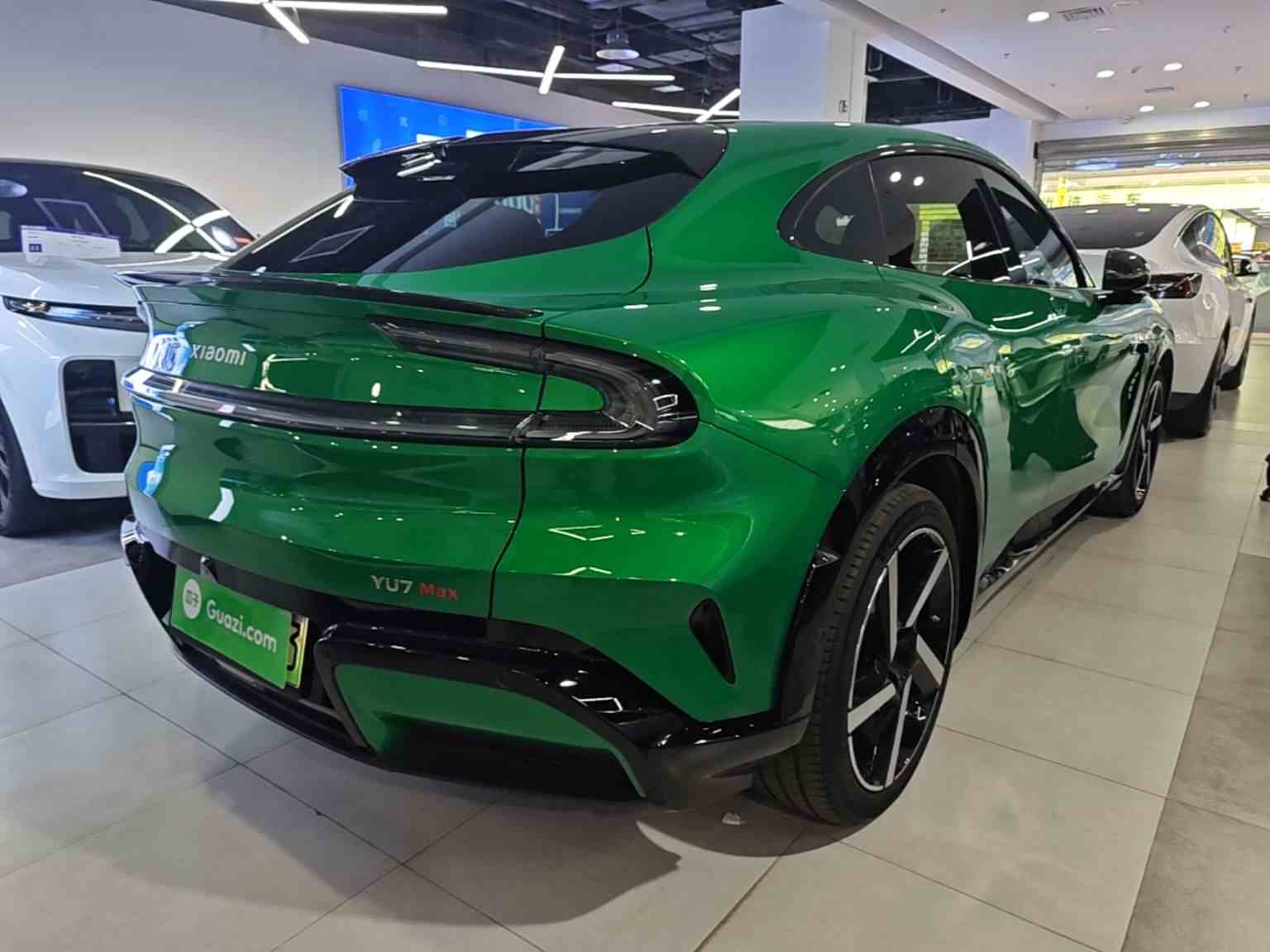 小米汽车 小米YU7 2025款 超长续航高性能四驱Max版(4)
