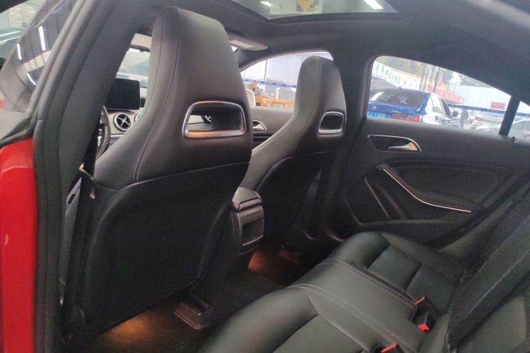 奔驰CLA 2018款 CLA 200 动感型中控内饰22