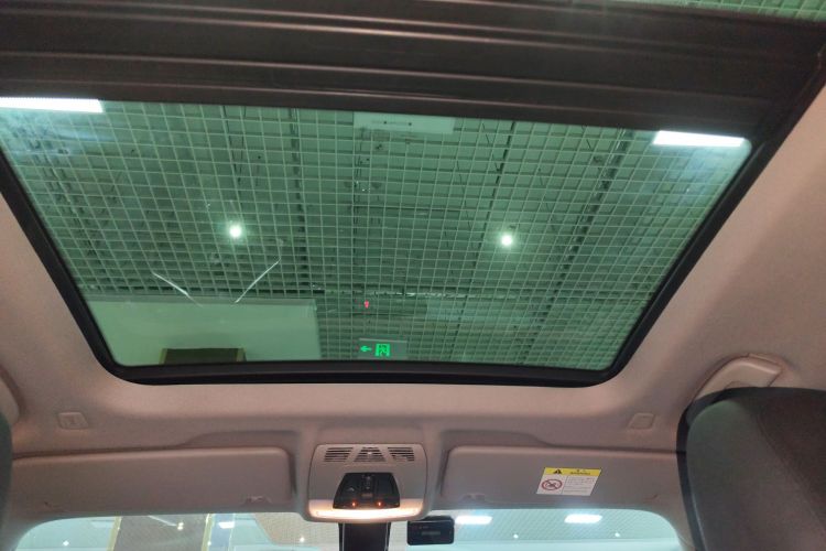 宝马X1 2019款 sDrive18Li 时尚型中控内饰22