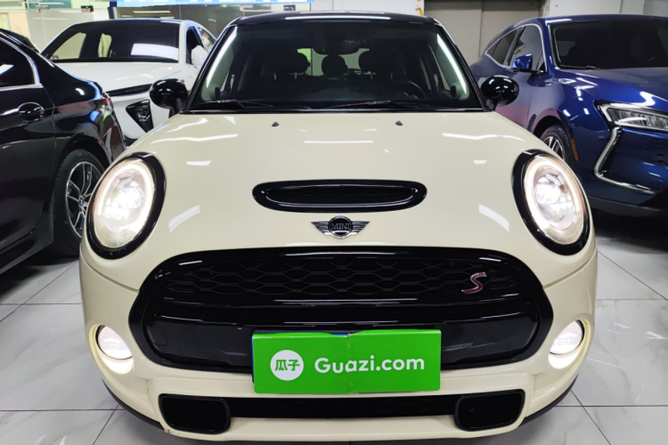 MINI 2015款 2.0T COOPER S 五门版车身外观2