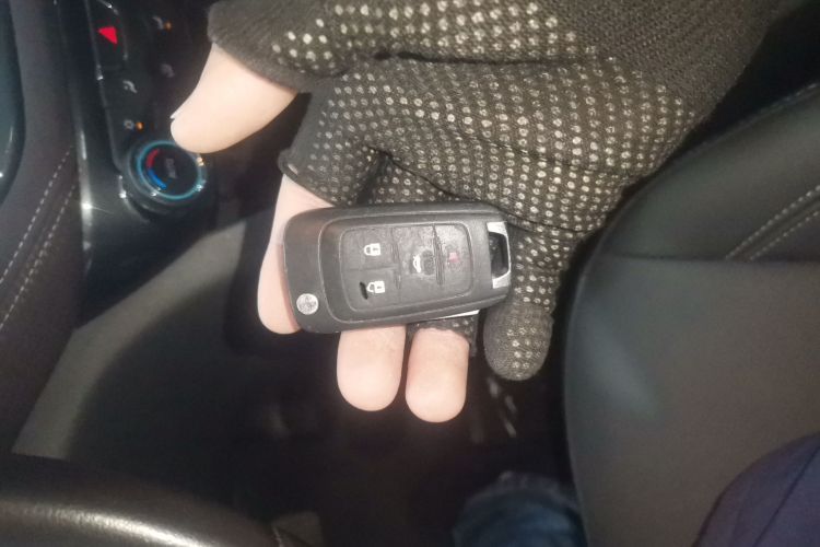 雪佛兰 迈锐宝 2017款 1.5T 自动豪华版中控内饰11