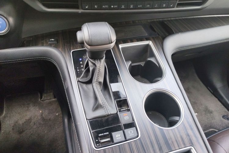 丰田 赛那SIENNA 2021款 2.5L混动 铂金版局部细节18